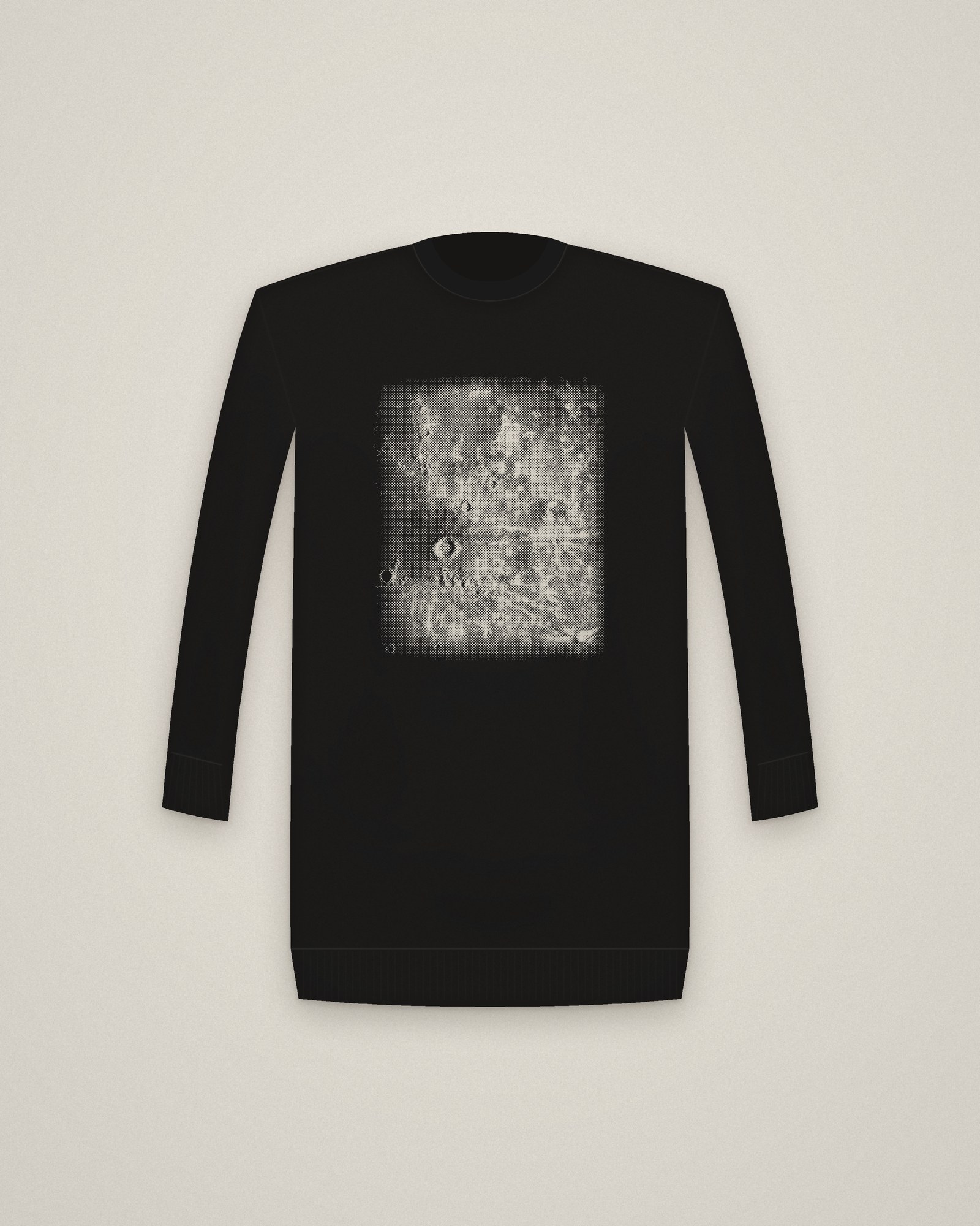 Lunar Plate Crewneck in Black, Photographie Lunaire: Copernic, Képler, Aristarque printed in halftone